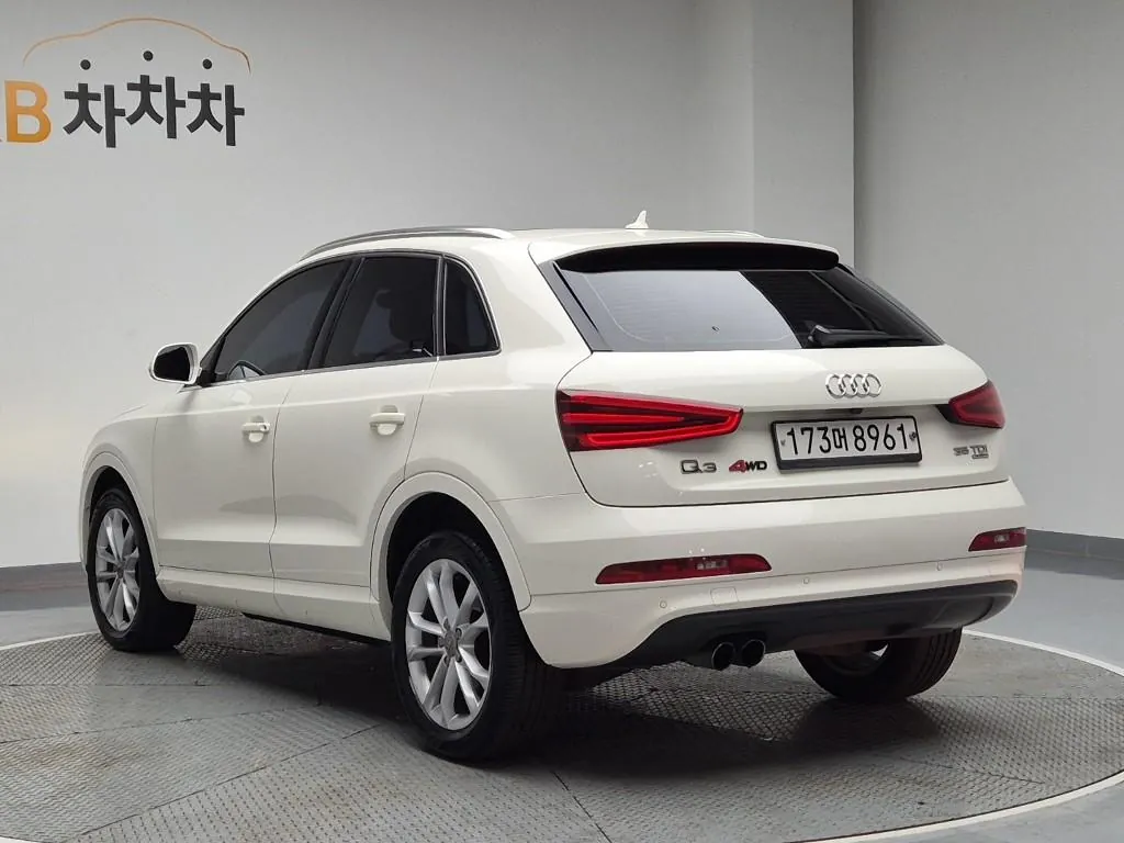 Audi Q3 2014 photo 2
