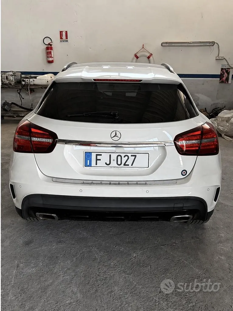 Mercedes-Benz Gla 2017 photo 2
