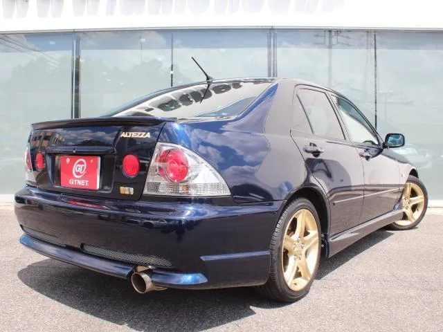 Toyota Altezza 2000 photo 3