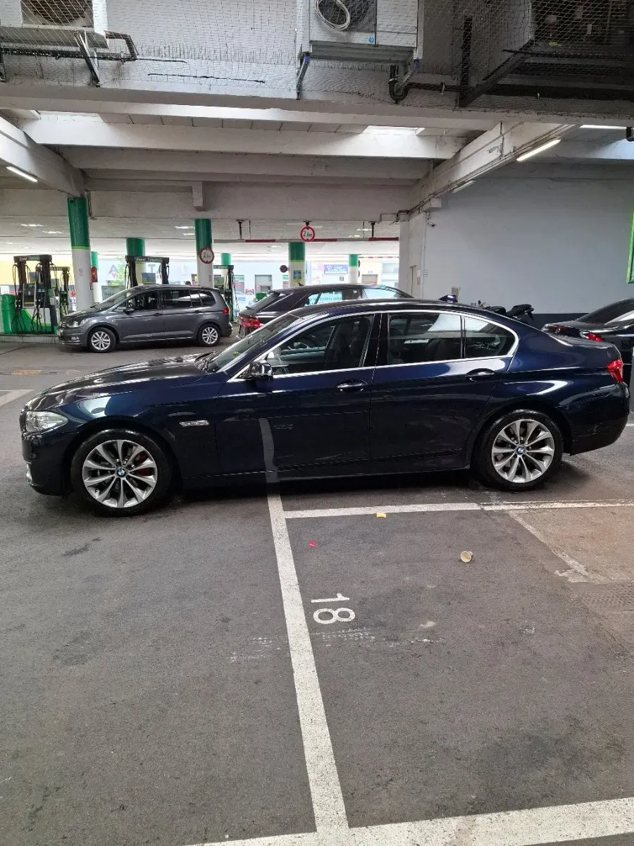 BMW 5 Series 2014 photo 2
