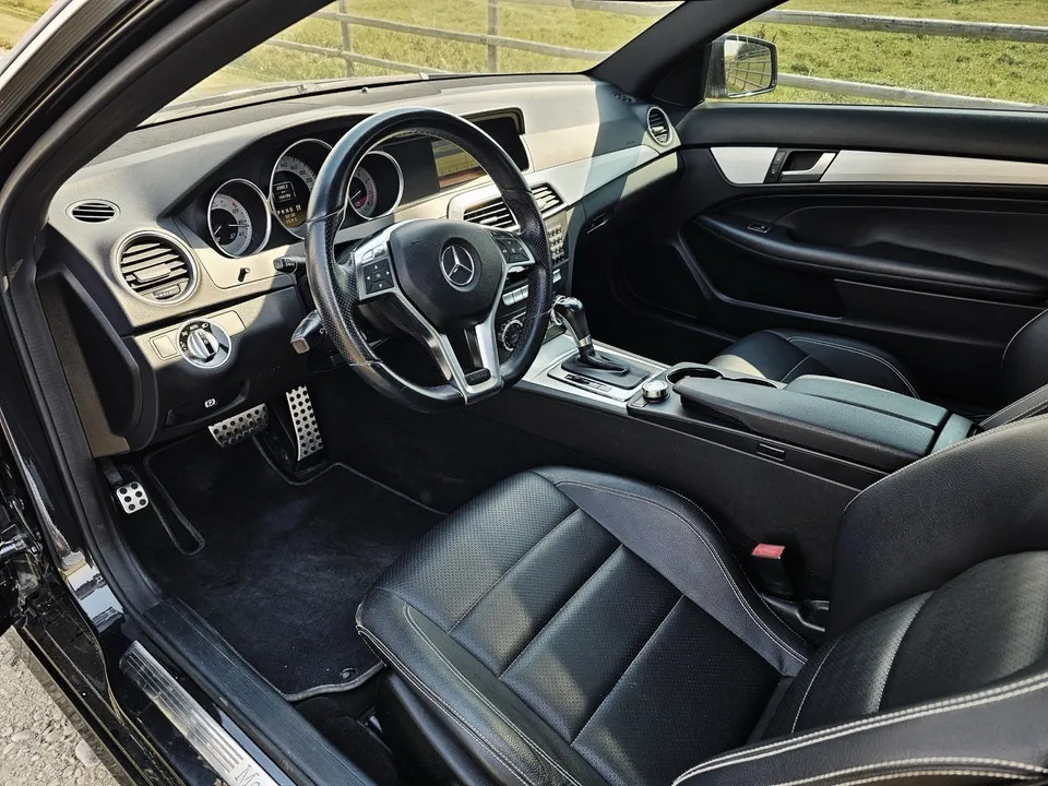 Mercedes-Benz C-Class 2012 photo 5