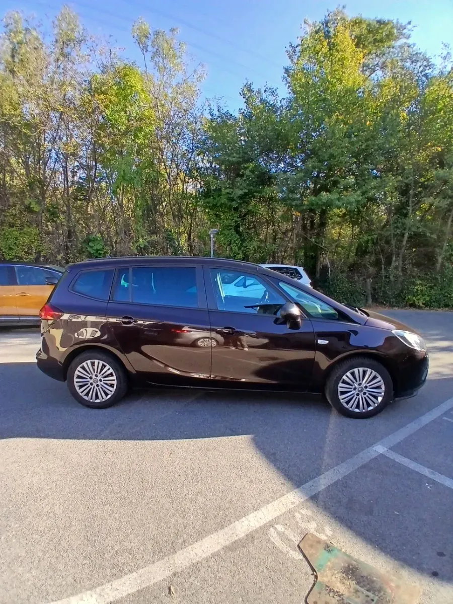 Opel Zafira Tourer 2016 photo 2