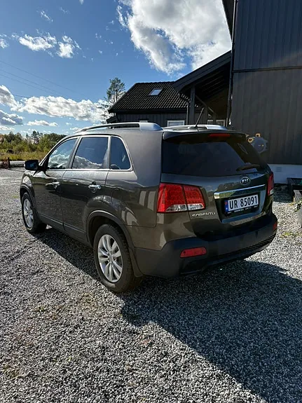 Kia Sorento 2011 photo 4