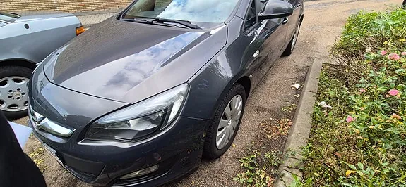 Opel Astra 2015 photo 2