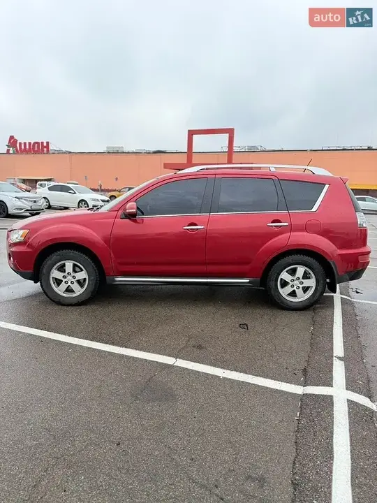 Mitsubishi Outlander Xl