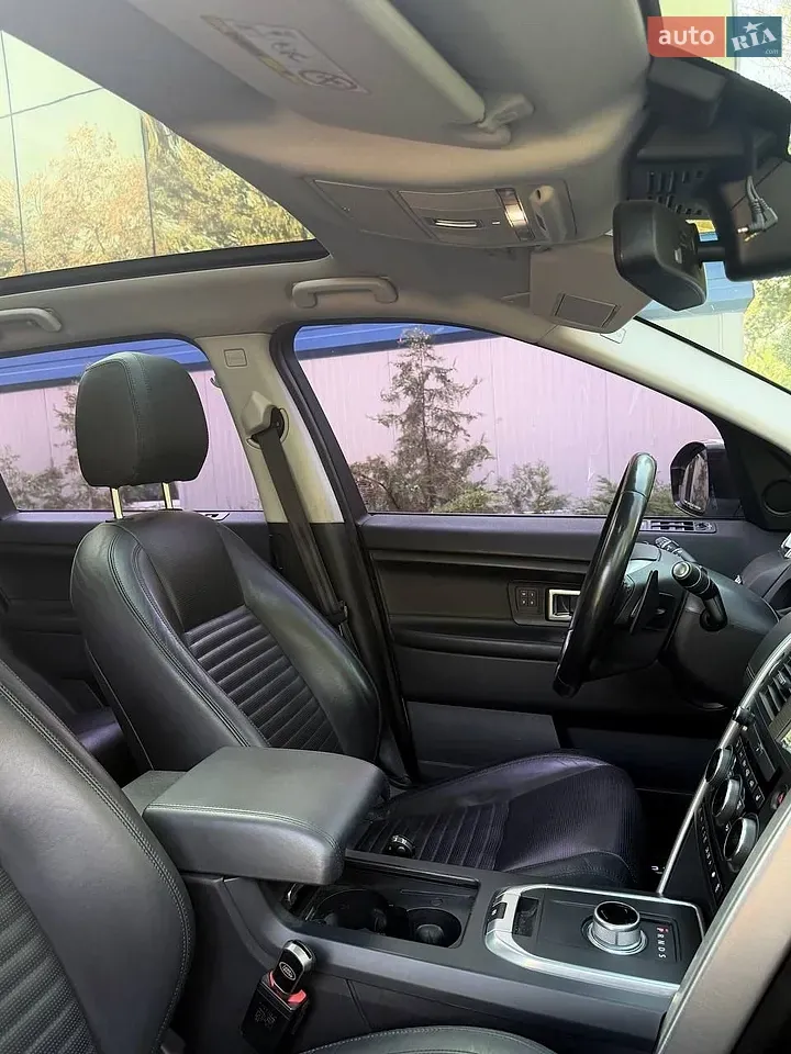 Land Rover Discovery Sport 2016 photo 5