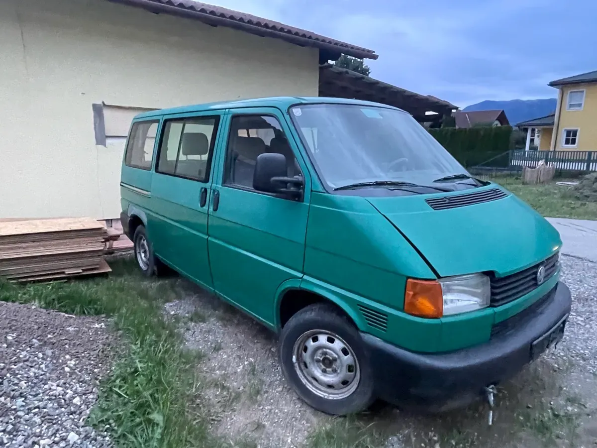 Volkswagen T4 2000 photo 2