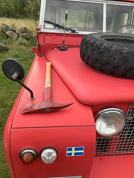 Land Rover 109 1961 photo 2
