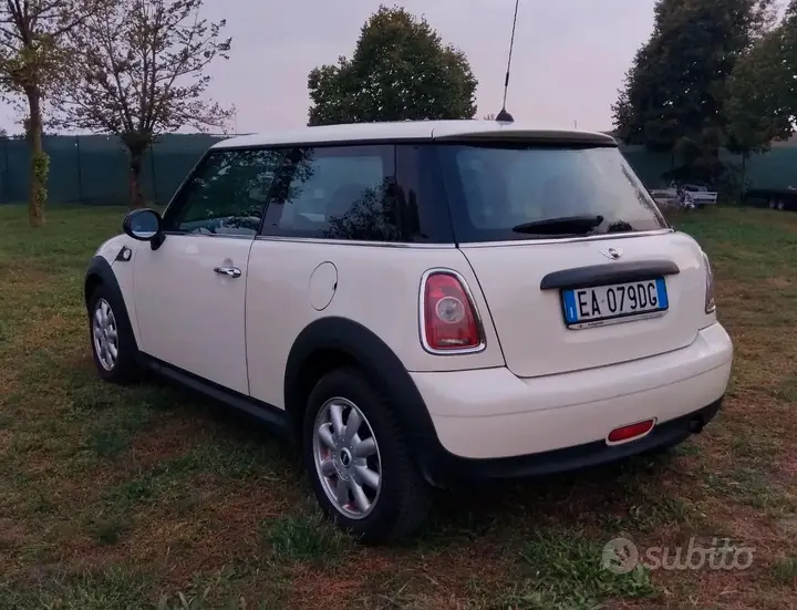 Mini Cooper 2009 photo 3