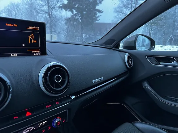 Audi A3 2016 photo 2