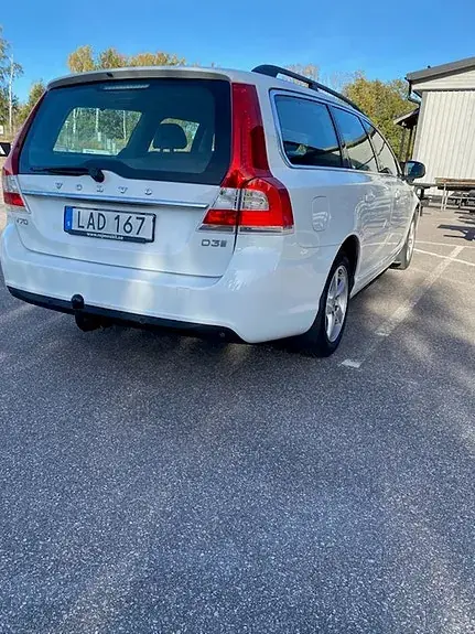 Volvo V70 2016 photo 2