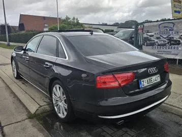 Audi A8 2013 photo 2