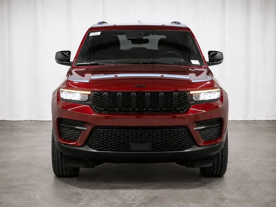 Jeep Grand Cherokee 2025 photo 2