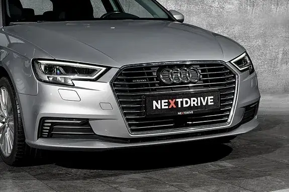 Audi A3 2017 photo 2