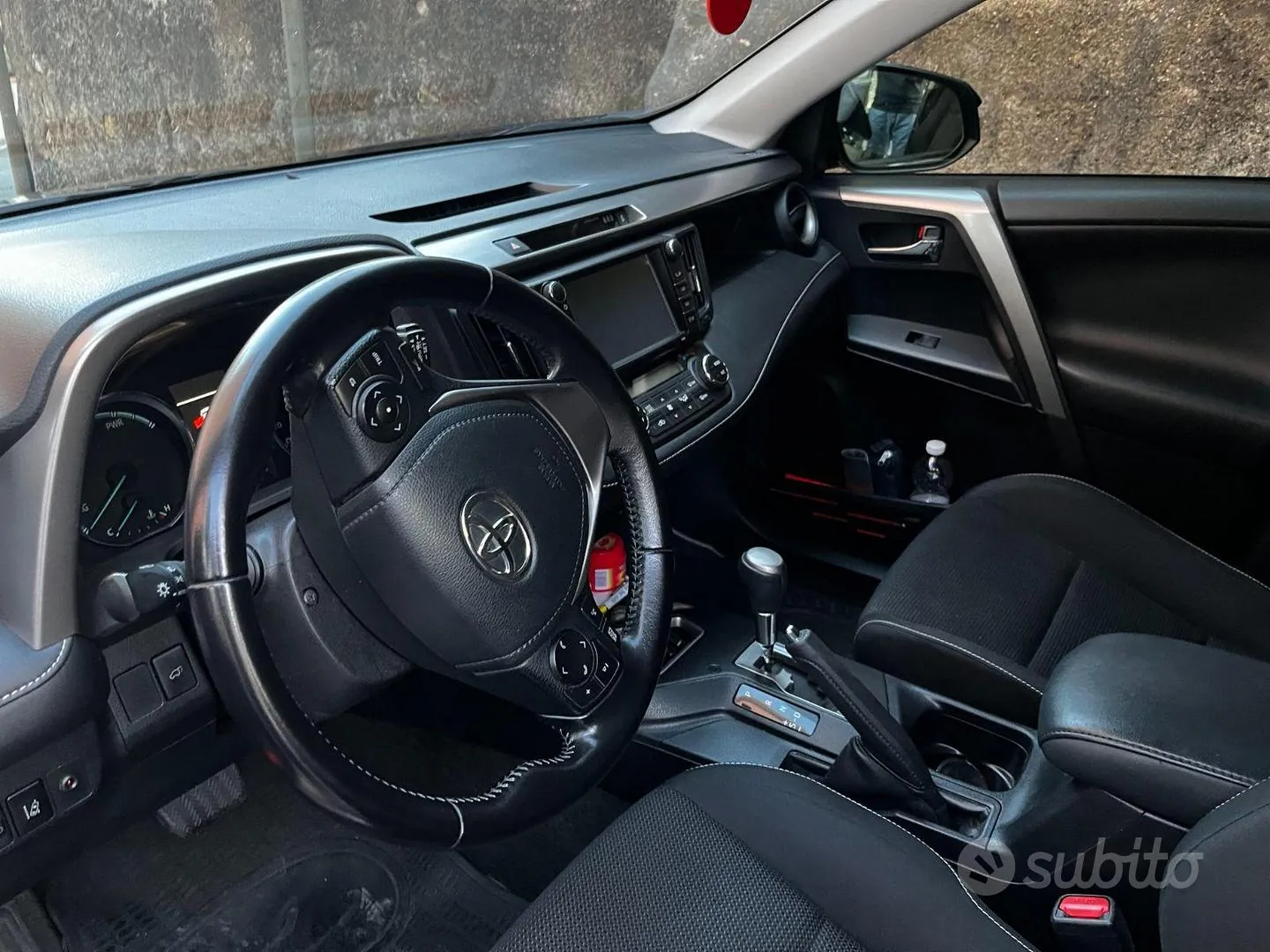 Toyota Rav4 2017 photo 3