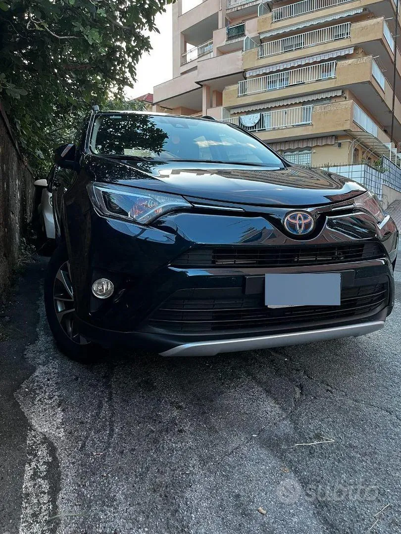 Toyota Rav4 2017 photo 2