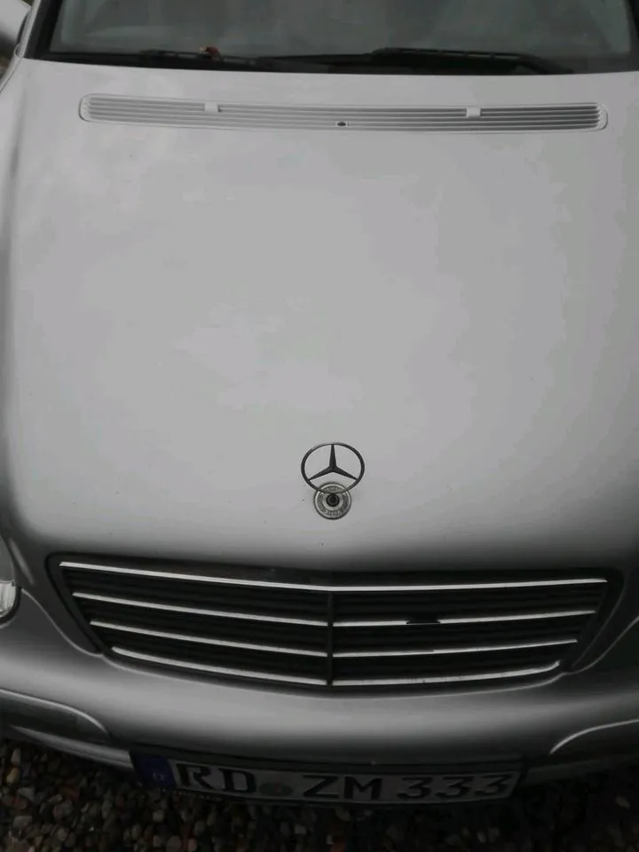 Mercedes-Benz C 180