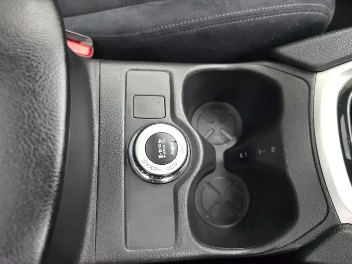 Nissan X-Trail 2014 photo 5