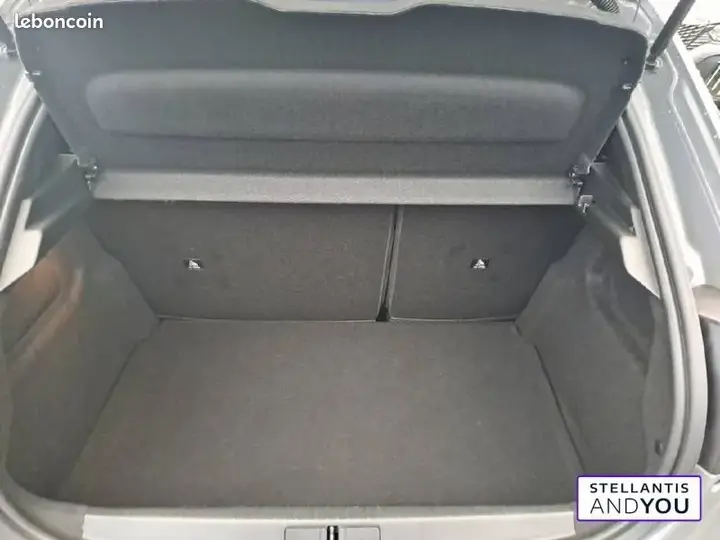 Peugeot 208 2024 photo 4