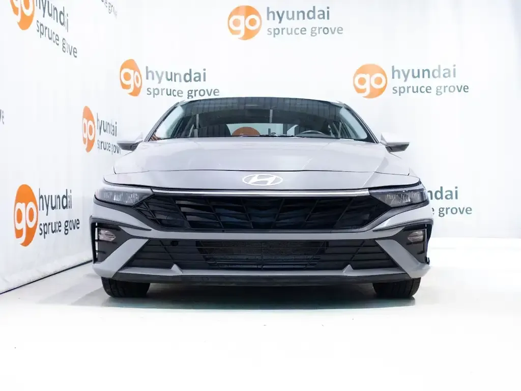 Hyundai Elantra 2025 photo 2