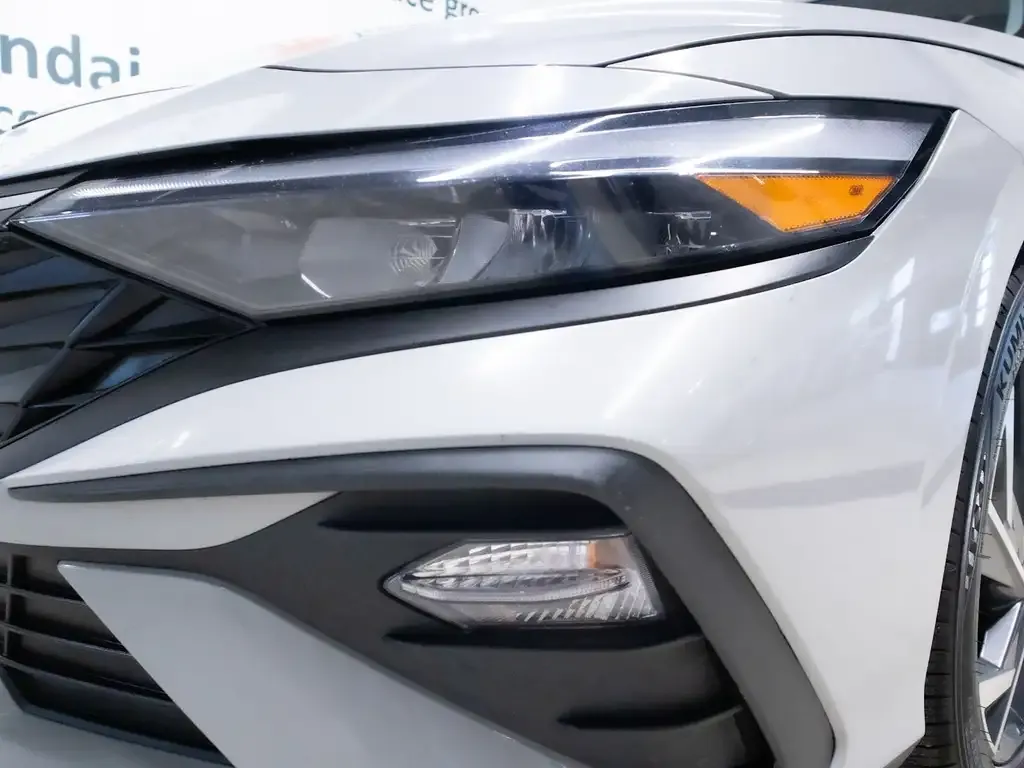 Hyundai Elantra 2025 photo 5