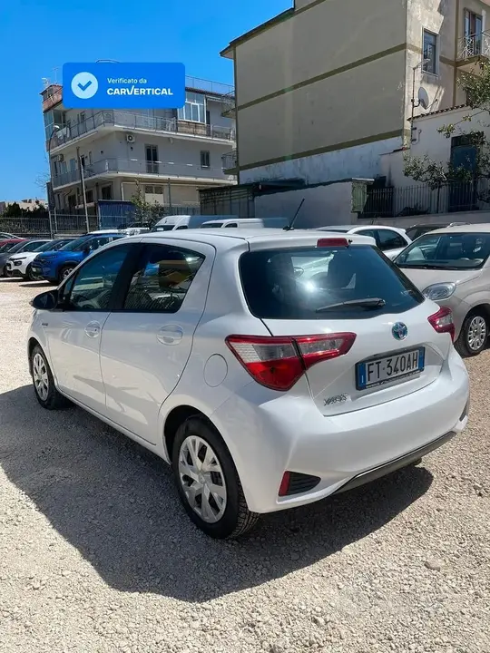 Toyota Yaris 2018 photo 4