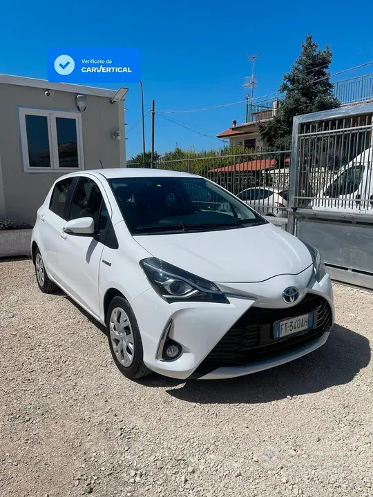 Toyota Yaris 2018 photo 3