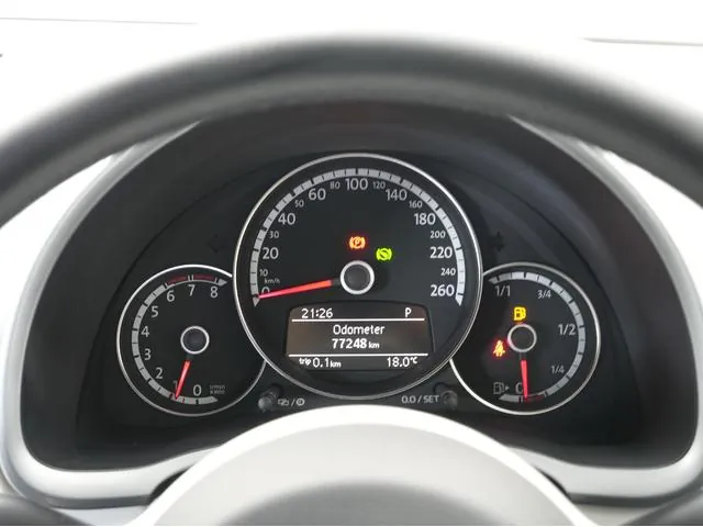 Volkswagen Beatle 2013 photo 5