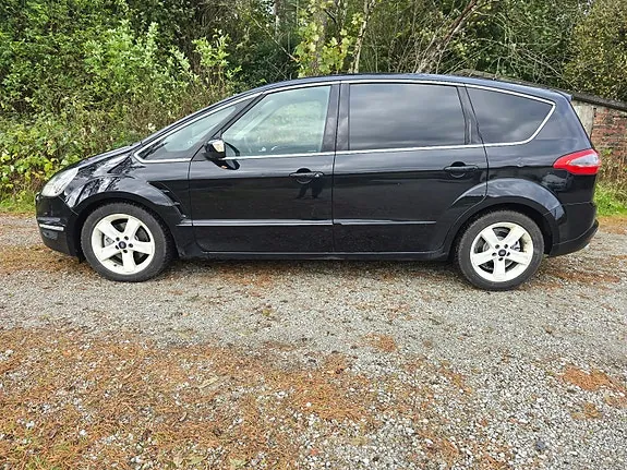 Ford S-Max 2010 photo 4