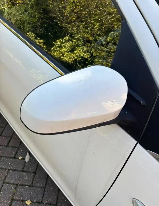 Peugeot 108 2014 photo 4
