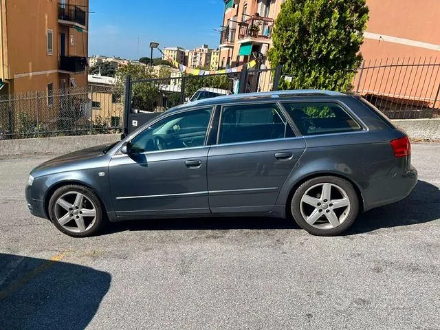Audi A4 Avant 2005 photo 2