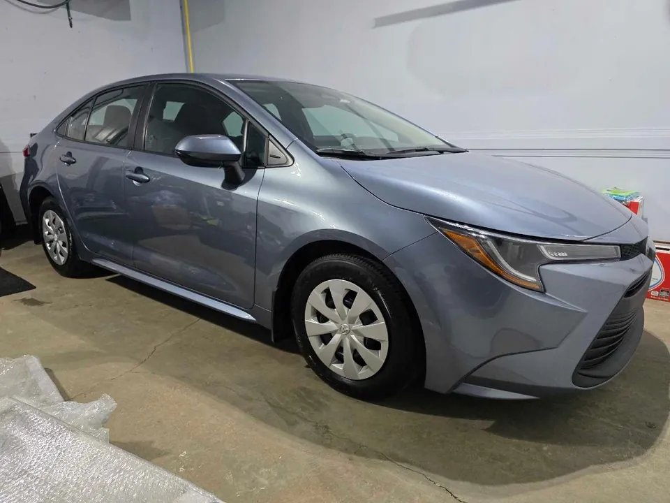 Toyota Corolla 2023 photo 2