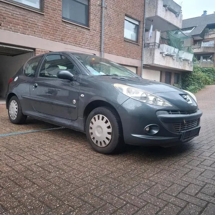 Peugeot 206