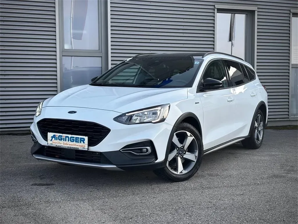 Ford Focus 2021 photo 2
