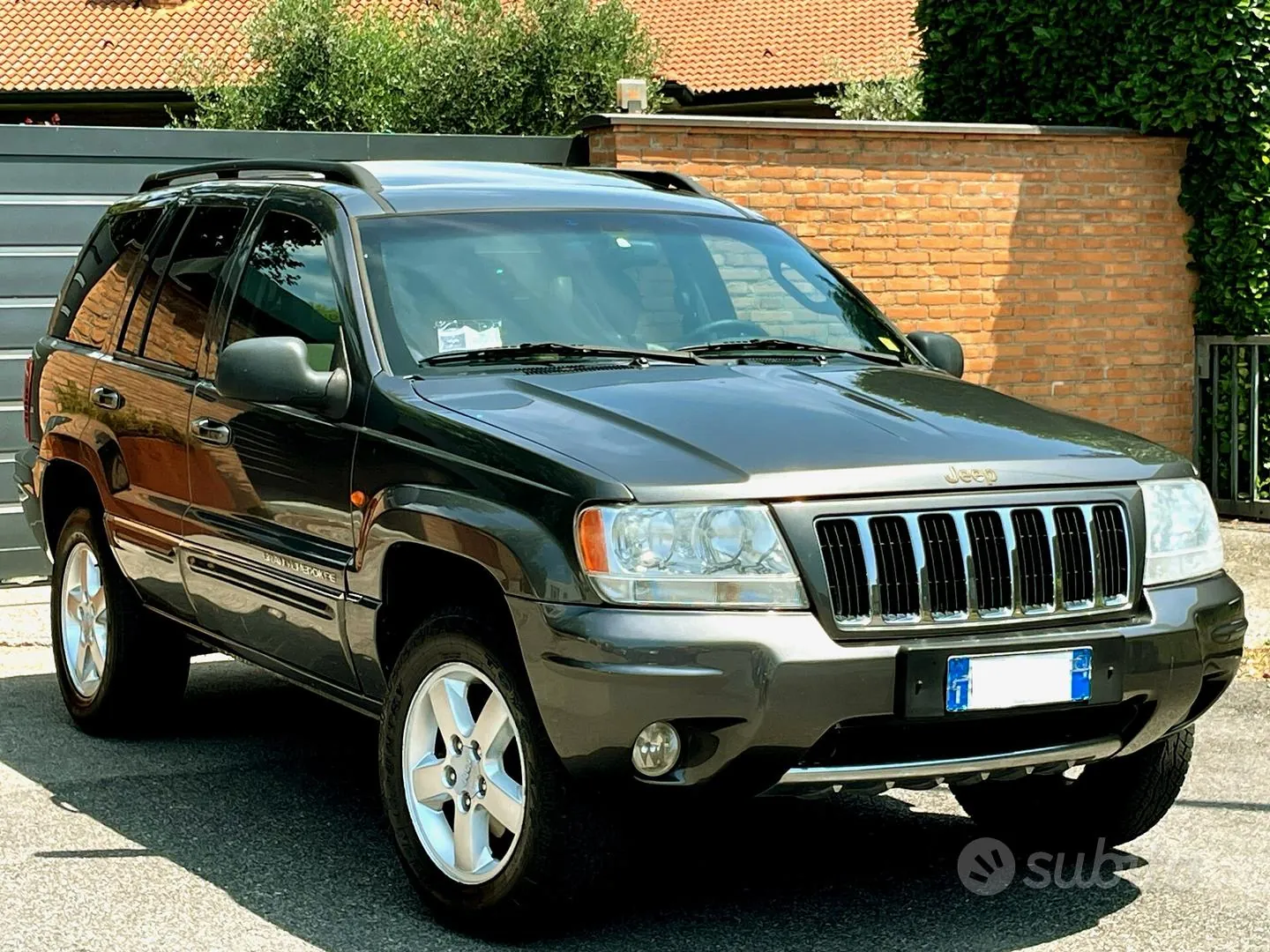 Jeep Grand Cherokee 2004 photo 2