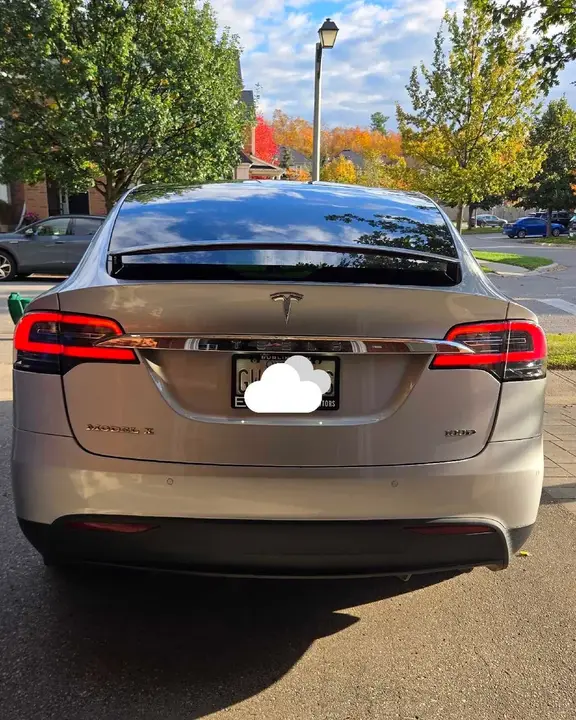 Tesla Model X 2017 photo 2