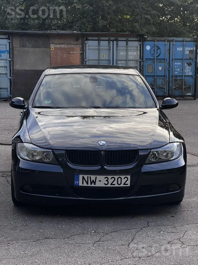 BMW 325 2008 photo 3