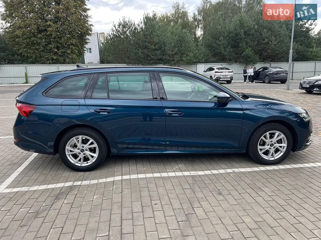 Skoda Octavia 2023 photo 2