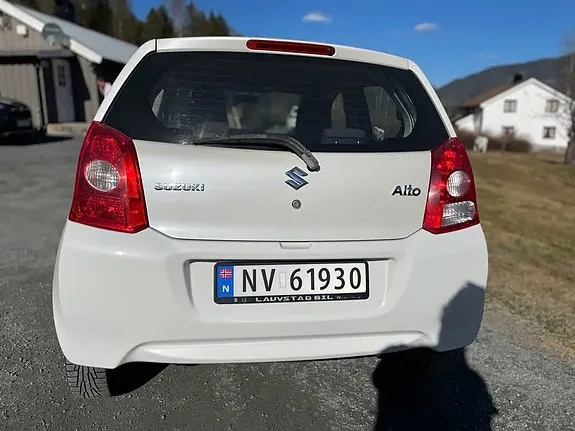 Suzuki Alto 2010 photo 3