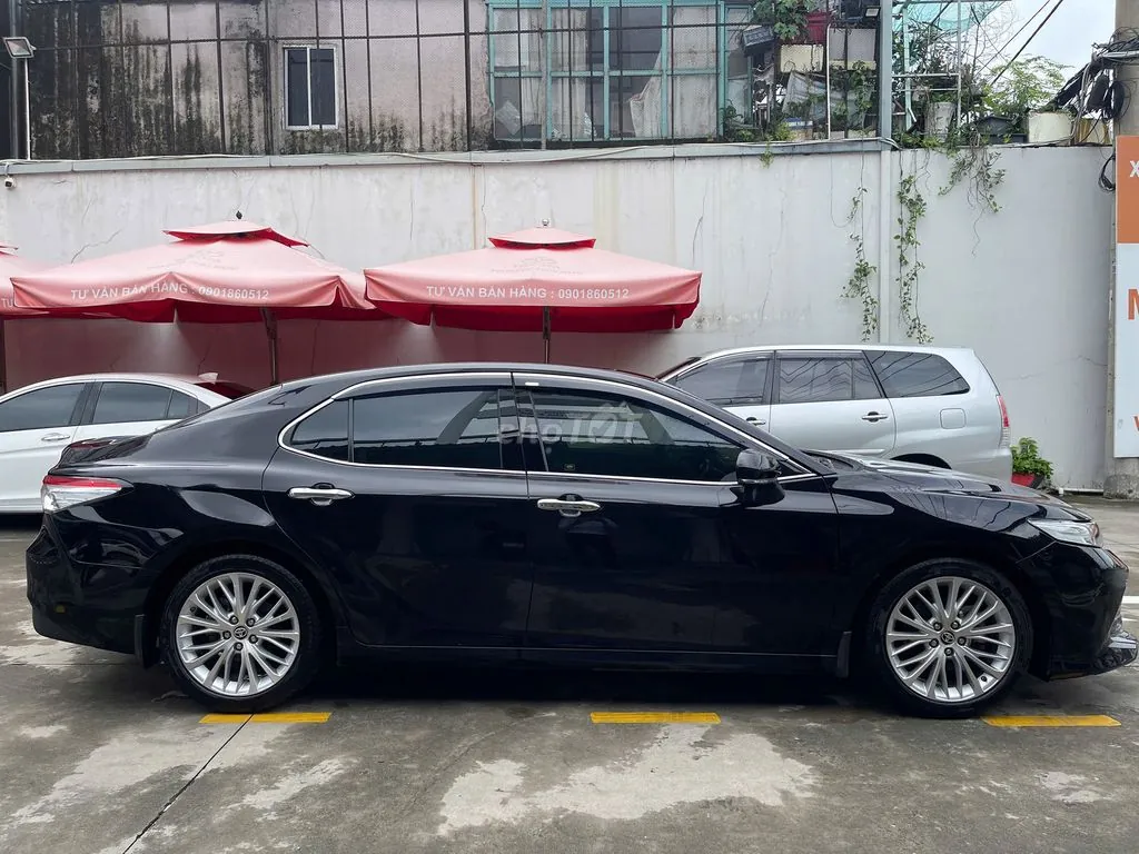 Toyota Camry 2020 photo 4