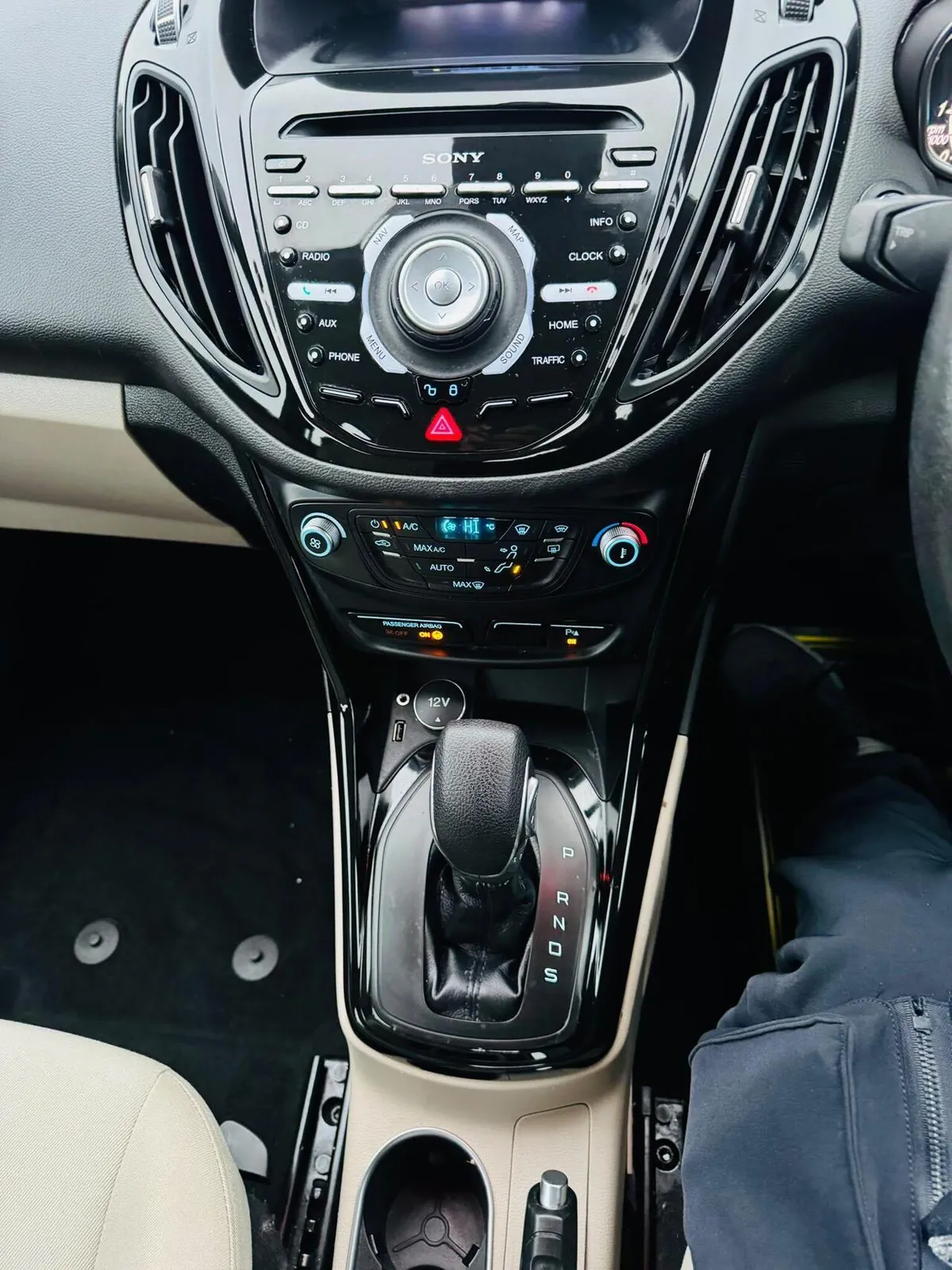 Ford B-Max 2016 photo 2