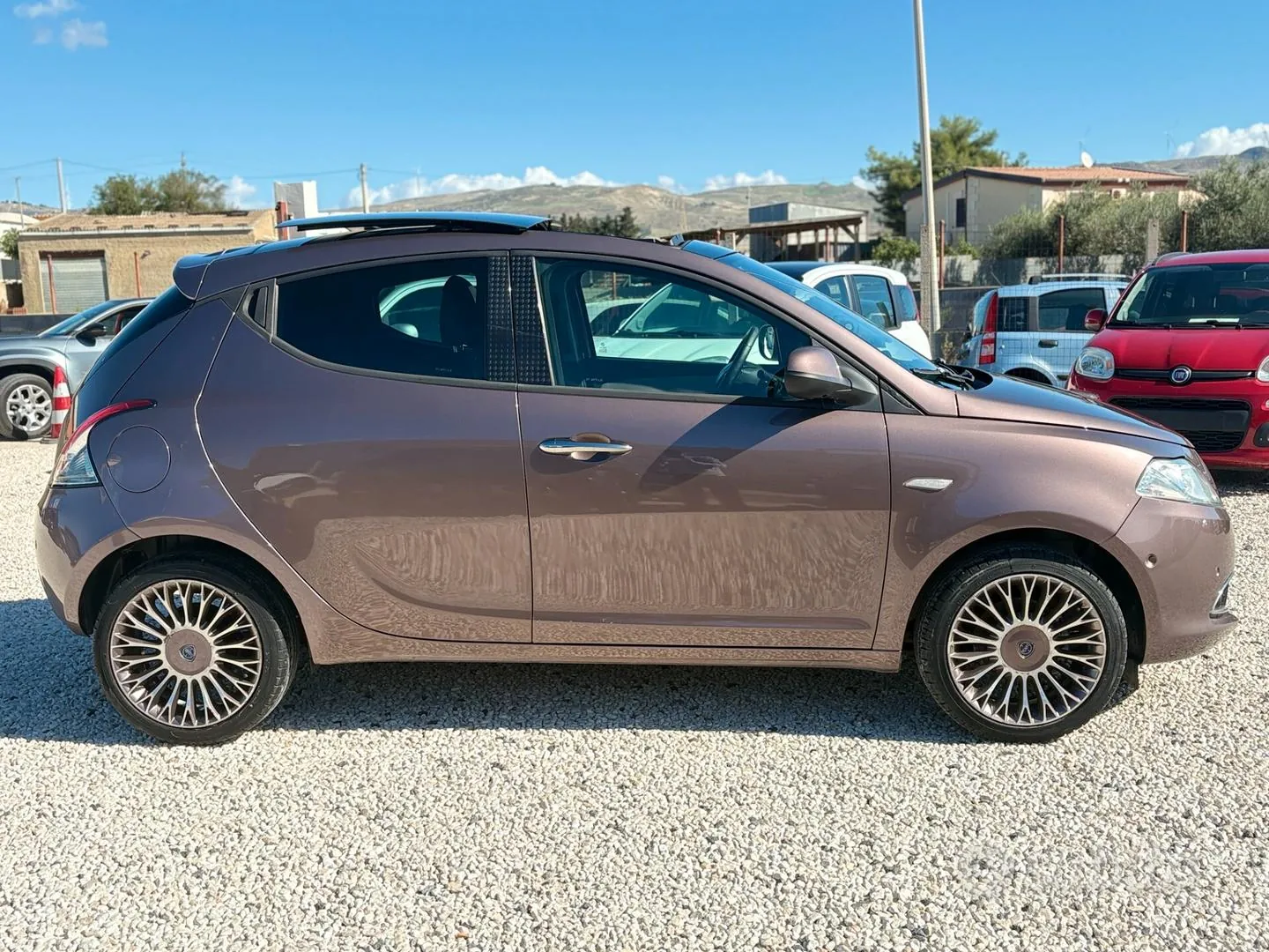 Lancia Ypsilon 2015 photo 5