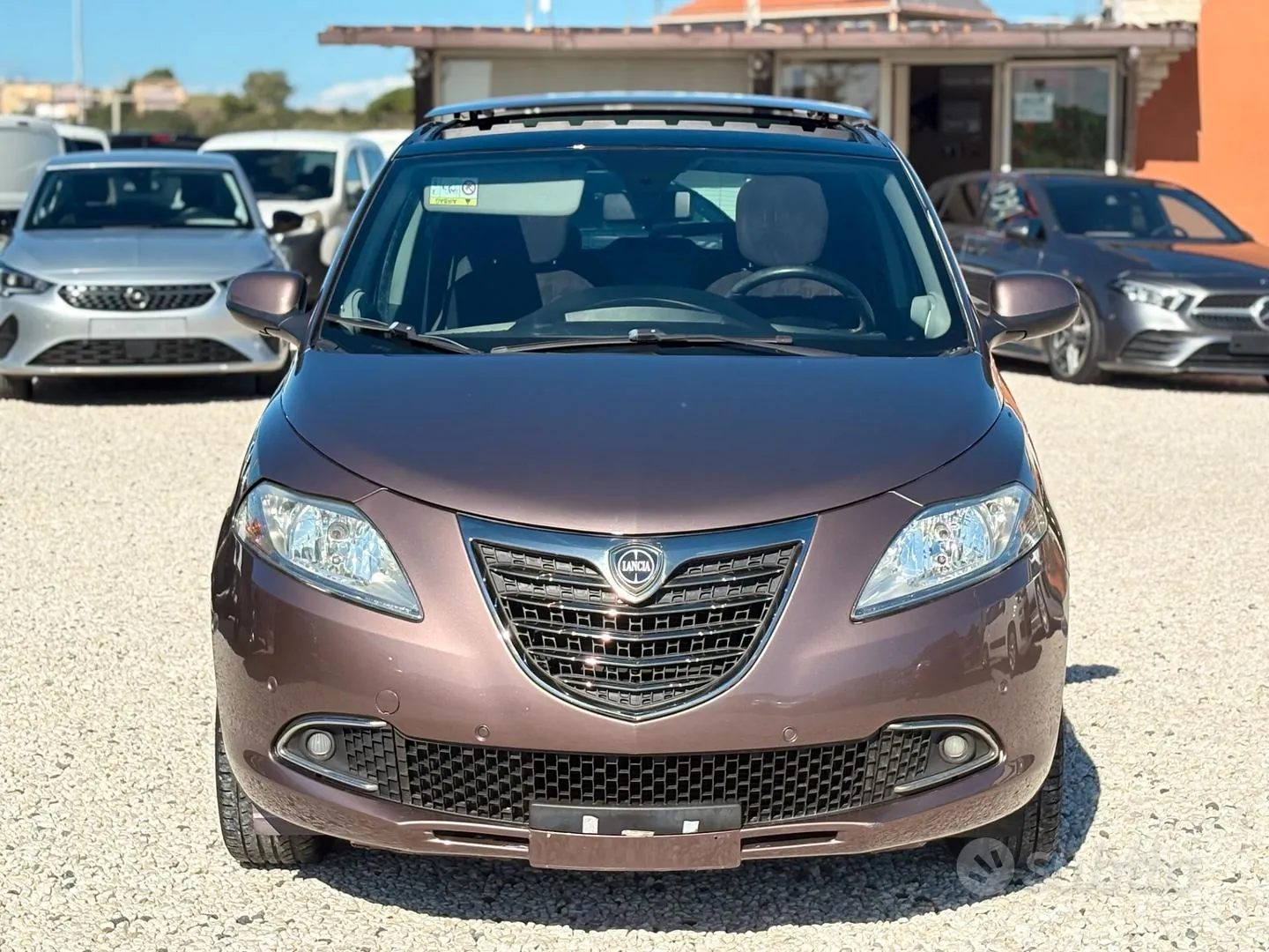 Lancia Ypsilon 2015 photo 3