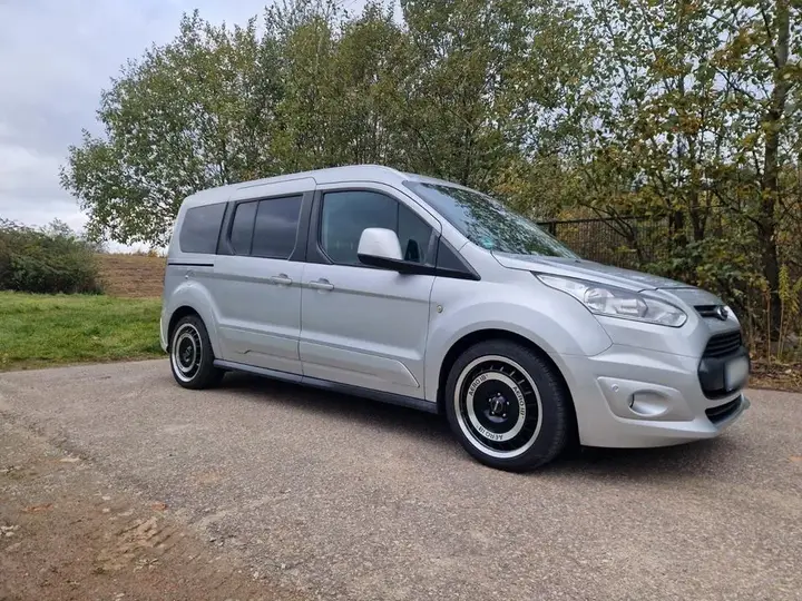 Ford Tourneo Grand Connect