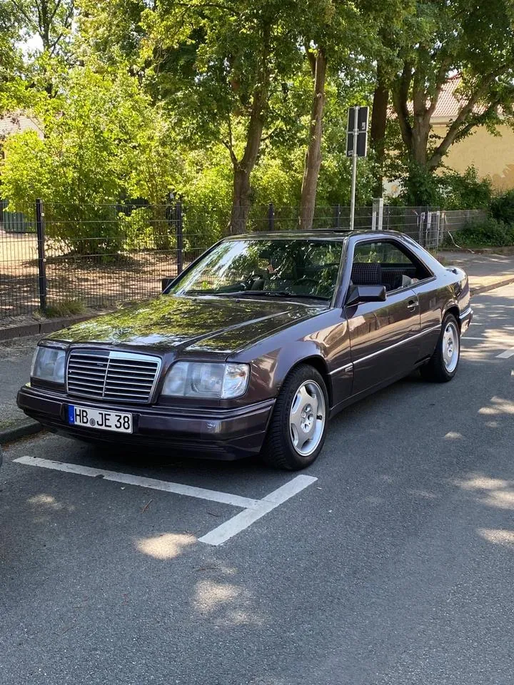 Mercedes-Benz W124
