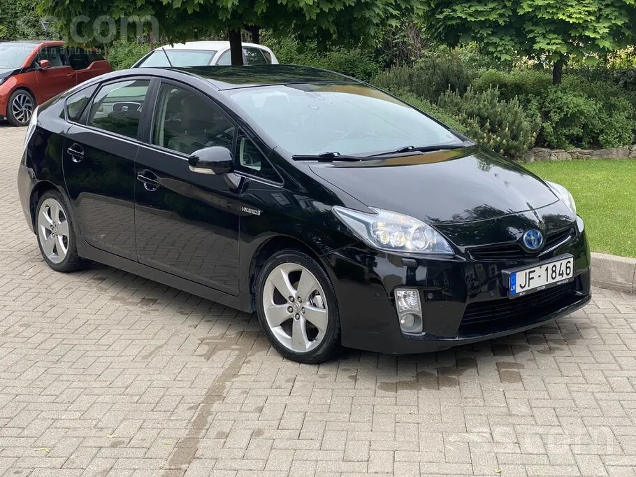 Toyota Prius 2010 photo 2