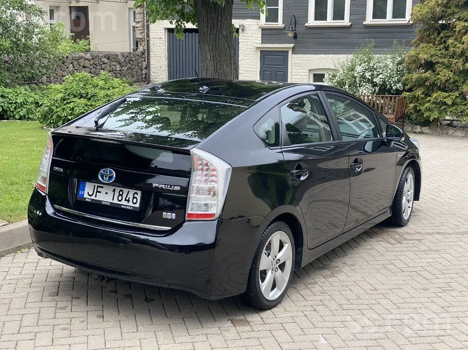 Toyota Prius 2010 photo 3