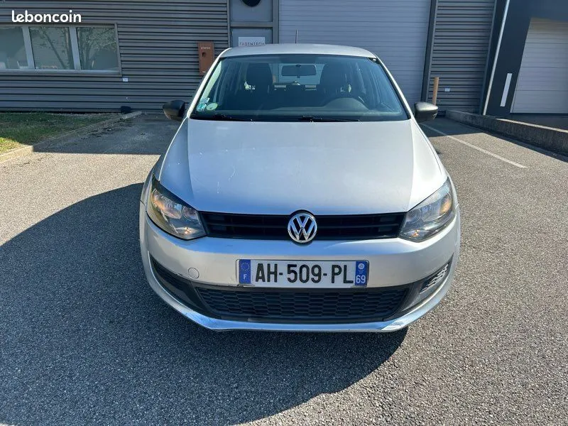 Volkswagen Polo 2009 photo 2