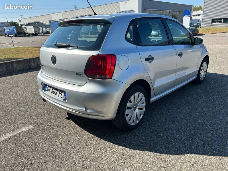 Volkswagen Polo 2009 photo 5
