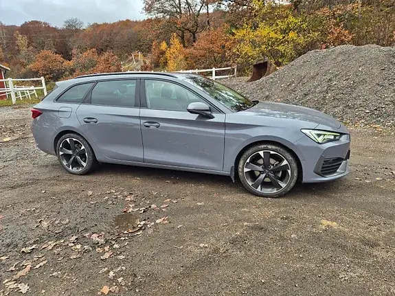 Cupra Leon 2023 photo 3